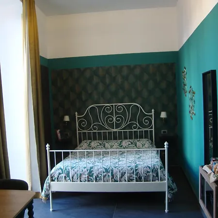 La Stanza A Parte 나폴리